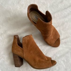 Steve Madden ‘Nello’ Tan Suede Open Toe Bootie